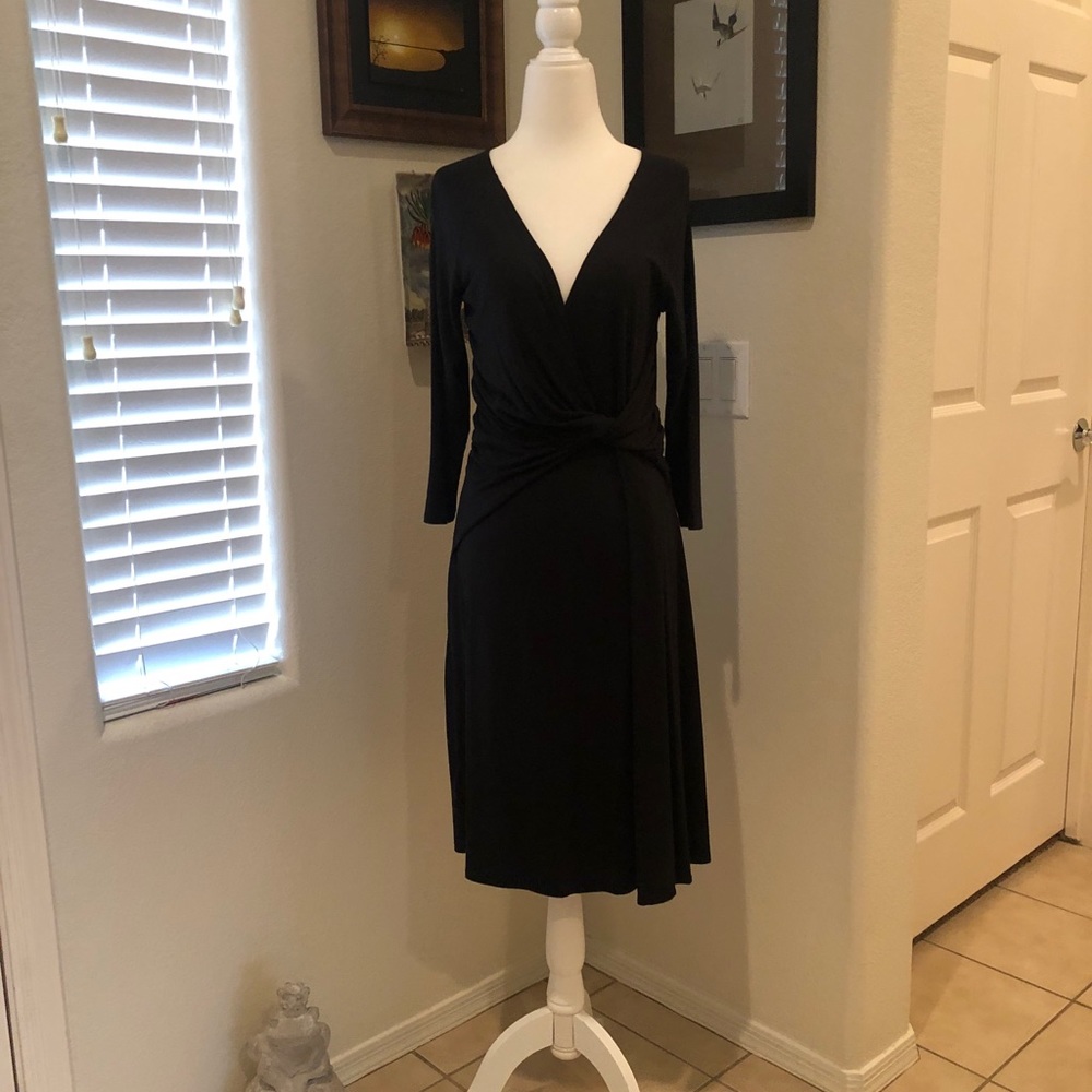 Ann Taylor LBD - size S